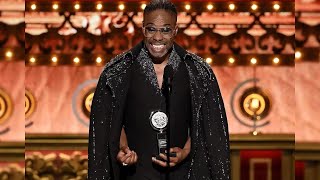 At the Tony Awards Billy Porter breaks into song and frantically calls backstage to read his [upl. by Lemay]