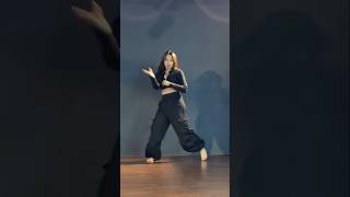 Taras ni aaya tujhko dance video 😍😍shorts youtubeshorts shortsfeed dance [upl. by Nae11]