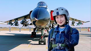 中國殲擊轟炸機女飛高溥宇，首個夜航武裝巡邏的空軍女兵，改寫空軍歷史的戰機女飛Heavy fighterbomber female pilot Gao Puyu rewrites history [upl. by Dafna235]