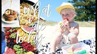 WHAT MY ONE YEAR OLD VEGAN TODDLER EATS IN A DAY [upl. by Erbma]