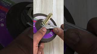 How to sharping a knife 😱😲 Quick Tips 🚀 TipsAndTricks Shorts ShortTips viraltips [upl. by Illek]