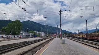 Einfahrt des SonderErlebniszug 14412 am 25052024 in Wörgl Hbf [upl. by Yerahcaz]