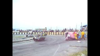 Reliant Robin Banger Racing Warton HESP 06 [upl. by Ketchan]