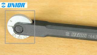 Professional chain wear indicator 16434  Product Overview  Unior Bike Tools [upl. by Leibarg926]