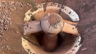 BIG IRON ORE BOULDER CRUSHING IN 1600 TPH KOBELCO GYRATORY CONE CRUSHER [upl. by Noryd]