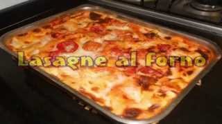 Come fare delle spettacolari Lasagne al forno cotte nel forno a legna Pizza Party by Vincenzo [upl. by Kaliski729]