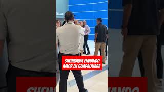 SHEINBAUM RECIBIENDO AMOR EN EL AEROPUERTO DE GUADALAJARA [upl. by Leile]