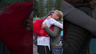 ¡Cuando un abrazo lo es todo UTMB 2024 trailrunning [upl. by Eislrahc]