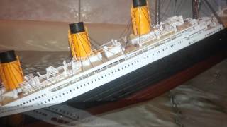 Titanic model sinking [upl. by Tristam]