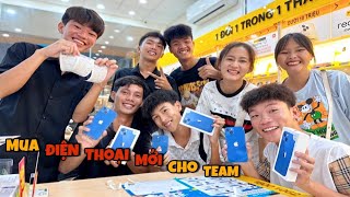 Anh Ba Phải  Anh Phú Dẫn Team Đi Mua Điện Thoại Mới [upl. by Busch]