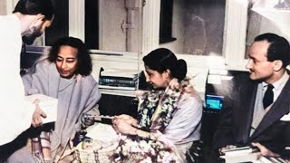 Awake Minute 76 Paramahansa Yogananda prepares for Mahasamadhi [upl. by Waneta]