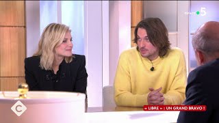 Mélanie Laurent et Lucas Bravo libres comme l’ère  C à vous la suite l’intégrale  01012024 [upl. by Koloski]