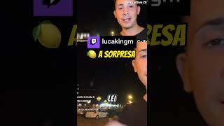 Limone a sorpresa a Gallipoli gallipoli twitchitalia baciare twitchclips limonare [upl. by Onileva257]