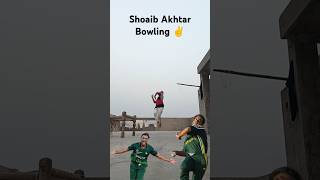 Shoaib Akhtar Bowling Style fastbowling shoaibakhtar cricket shorts short [upl. by Woodley158]