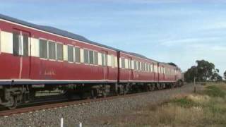 VLine Passenger Trains on the Bendigo Line  Jan 2009 Australian Trains [upl. by Marylinda]