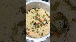 Pulao with simple ingredients in kannadakannadafoodvlog  viralminivlog shortsfeed trendingreels [upl. by Assir]