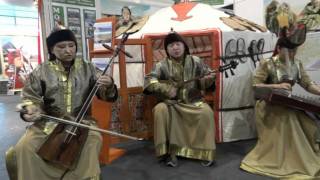 Mongolei  Musik  Gesang  Kehlkopfgesang Harfe Touristikmesse Frankfurt am Main 2011 [upl. by Tapes]