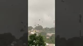 PEQUEÑO TORNADO EN AHUACHAPÁN DEJÒ VARIAS VIVIENDAS SIN TECHO [upl. by Vokaay]