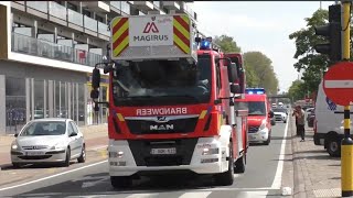 Brandweer en Ziekenwagens met spoed onderweg in Gent [upl. by Ennovehc262]