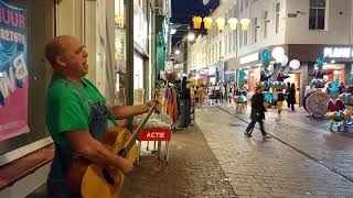 Bertje Doperwtje Lied van de Kaasbeurs in Arnhem [upl. by Arrio]