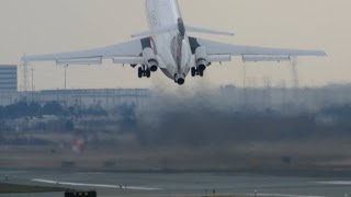 Boeing 727200  IMPRESSIVE SHORT FIELD TAKEOFF  YYZ only 2000ft  Apr 13 2014 [upl. by Thurman]