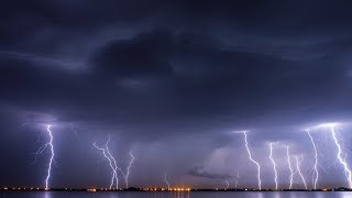 8 HORAS de Som de Chuva e Trovoadas TELA PRETA Para Dormir e Relaxar [upl. by Ordnas855]