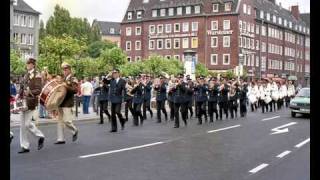 Gerresheimer Blaskapelle beim Düsseldorfer Schützenfest am 15 Juli 1984 [upl. by Marva]