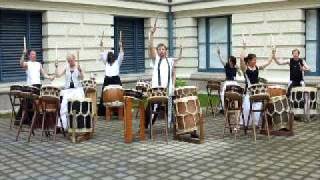 Taiko Trommler bei Nacht der Museen 2010 Hannover Yokoso Japan [upl. by Licha]