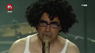 Elio e Le Storie Tese  Luigi il pugilista Live ultimo concerto Collisioni 2018 [upl. by Odnalor284]