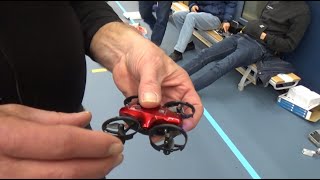 Indoor vliegen De Beuk  Leren vliegen met een drone [upl. by Niras]