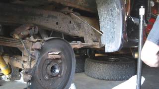 03 Ford F150 Rear Axle SealBearing Replacement Part 5  BearingSeal Installation [upl. by Baudelaire]