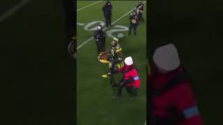 Josh Jacobs takes the entire plate of postgame Thanksgiving food to the locker room😂 [upl. by Neram]