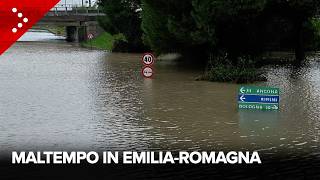 Maltempo in EmiliaRomagna allagamenti a Cesenatico ed evacuazioni preventive a Traversara [upl. by Wenz994]