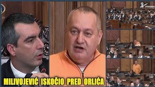 Nikad viđeno u Parlamentu Apsolutni pobednik Srđan Milivojević dok se krije iza klupe od Orlića [upl. by Till139]