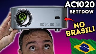 CURTI DEMAIS 💙 Projetor Bettdow AC1020 Review [upl. by Lednek]