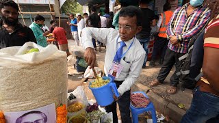 Smart Jhal Muri Wala of Bangladesh  Bangladesh Street Food [upl. by Bergess]