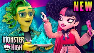 Draculaura Helps Deuce Sell Rock Candy  New Monster High Animated Series [upl. by Fransisco]