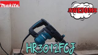 HR3012FCJ  Makita Rotary Hammer 30mm SDS PLUS [upl. by Allehs]