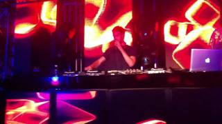 Calvin Harris DJ Fail [upl. by Anaitsirhc]