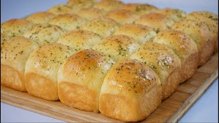 Garlic Dinner Rolls [upl. by Urion617]