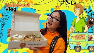 RATING COOKIES DRESSED AS VELMA halloween vlog [upl. by Granthem418]