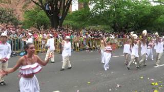 Baile  Feria de las Flores Medellín [upl. by Gatian]