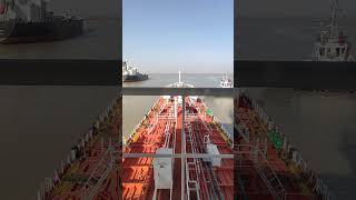 unberthing tanker ship by two tug assistantpilotage seaman tankerships sea vessel [upl. by Accebber]