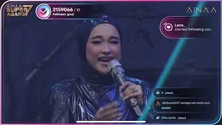 Ernie Zakri Live Boneka amp Ku Bersuara in AINAA Super 7 Award [upl. by Einnaffit]