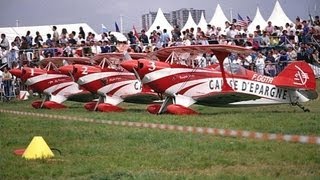 Patrouille Ecureuil Pitts S2A LFDR1992 [upl. by Adirf178]