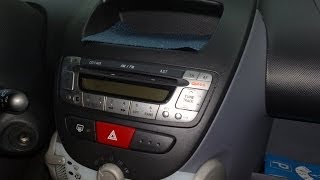 Peugeot 107 Radio Removal Autoradio ausbauen einbauen austauschen 2005  Aktuell [upl. by Kenti46]