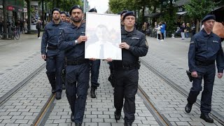 Nach Messerangriff Trauermarsch in Mannheim für getöteten Polizisten [upl. by Stelu234]