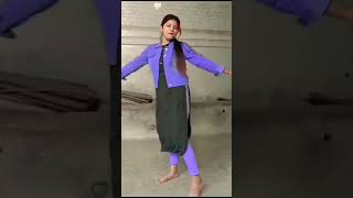 Maine tujhe chaha ❤️ shorts youtubeshorts trending dance hindisong KhushiThakurOfficial87 [upl. by Sande]