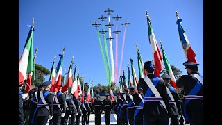 Le Frecce tricolori sorvolano il cielo di Roma per celebrare 100 anni dellAeronautica Militare [upl. by Jeri148]