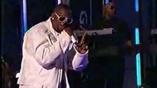 R Kelly ft Keri Hilson  Number One  LIVE  HQ [upl. by Aizan449]